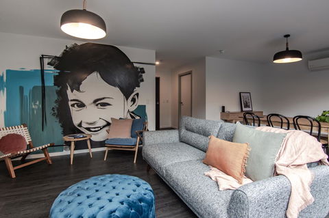 Change Overnight - St Kilda Accommodation 4