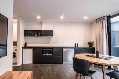 Change Overnight - St Kilda Accommodation 44