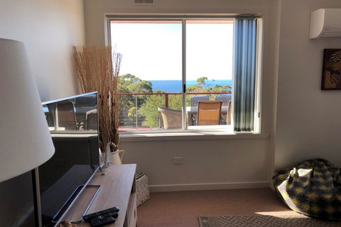 BAY OF FIRES SEACHANGE Ocean Frontage - St Kilda Accommodation 1