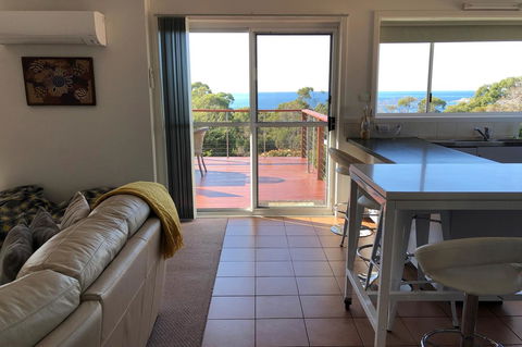BAY OF FIRES SEACHANGE Ocean Frontage - St Kilda Accommodation 2