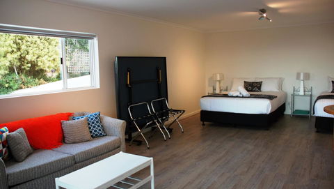 BAY OF FIRES SEACHANGE Ocean Frontage - St Kilda Accommodation 18