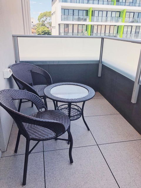 Poplar Box Hill Apartment - St Kilda Accommodation 11