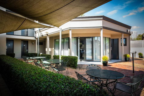 The Waverley International Hotel - St Kilda Accommodation 11