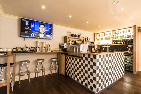 The Waverley International Hotel - St Kilda Accommodation 24