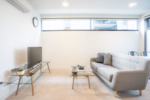 Poplar Apartments - St Kilda Accommodation 1