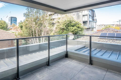 Poplar Apartments - St Kilda Accommodation 10