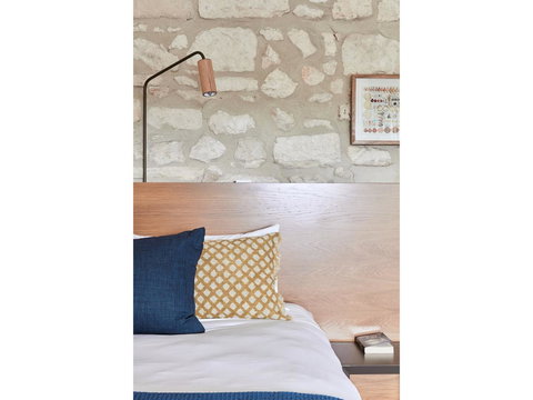 Hotel Sorrento - St Kilda Accommodation 13