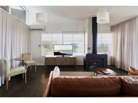 Hotel Sorrento - St Kilda Accommodation 6