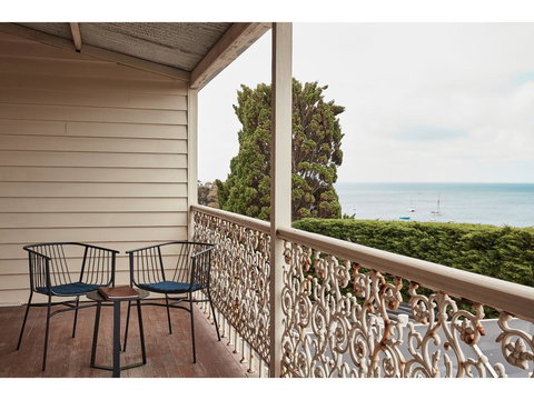 Hotel Sorrento - St Kilda Accommodation 1