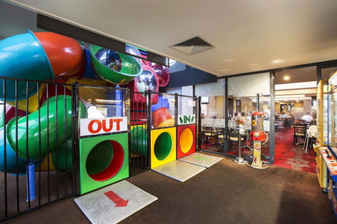 Nightcap At Keysborough Hotel - St Kilda Accommodation 5