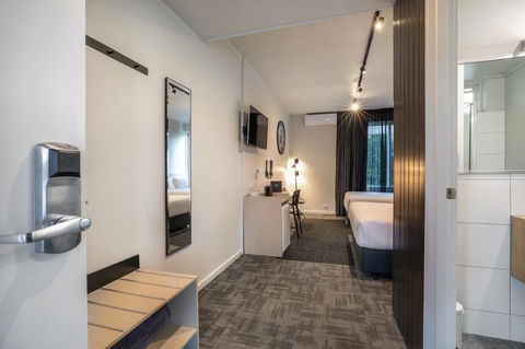 Nightcap At Keysborough Hotel - St Kilda Accommodation 21