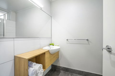 Nightcap At Keysborough Hotel - St Kilda Accommodation 11