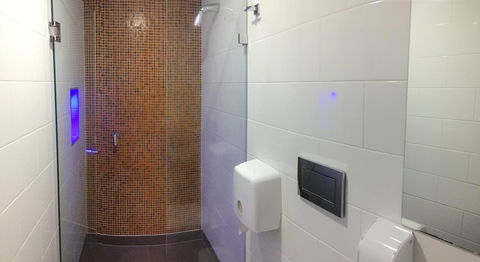 Europa Melbourne - St Kilda Accommodation 12