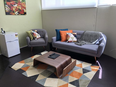 Ciloms Airport Lodge - St Kilda Accommodation 1