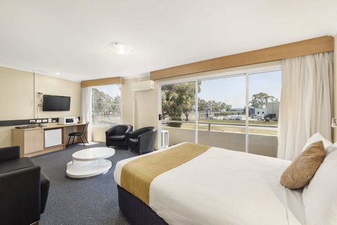 Ciloms Airport Lodge - St Kilda Accommodation 6