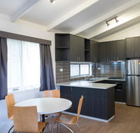 Amaroo Park - St Kilda Accommodation