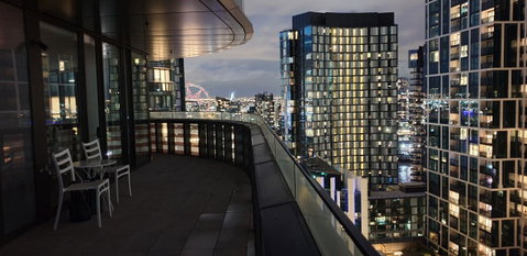 Best Views On Collins - St Kilda Accommodation 24