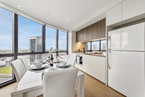 Best Views On Collins - St Kilda Accommodation 29
