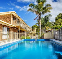 Allambi Holiday Apartments - St Kilda Accommodation