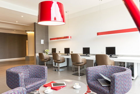 Mercure Melbourne Albert Park - St Kilda Accommodation 6