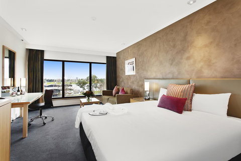 Mercure Melbourne Albert Park - St Kilda Accommodation 9