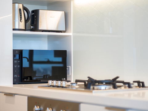 LittleStay Eporo - Central Apartments - St Kilda Accommodation 25