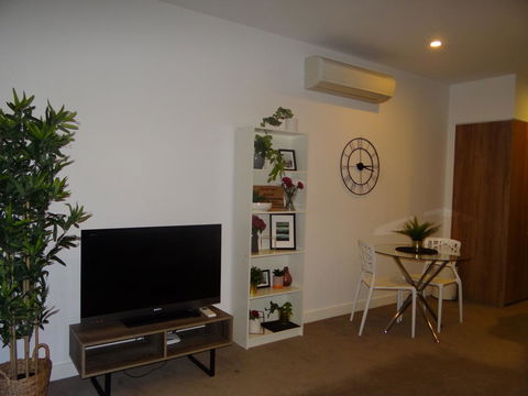 Amazing Accommodations: Vogue - St Kilda Accommodation 5