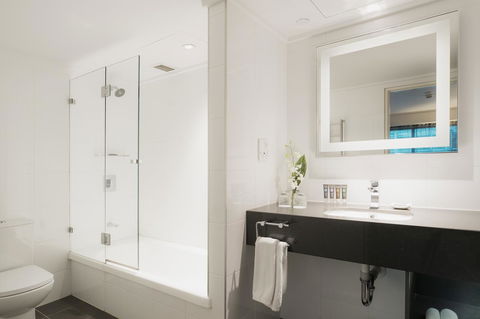 Novotel Melbourne On Collins - St Kilda Accommodation 4