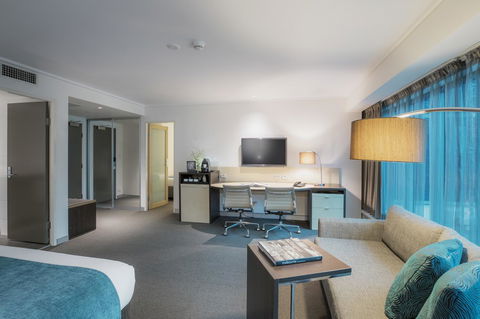 Novotel Melbourne On Collins - St Kilda Accommodation 2