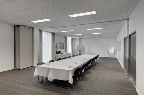 Travelodge Hotel Melbourne Docklands - St Kilda Accommodation 17