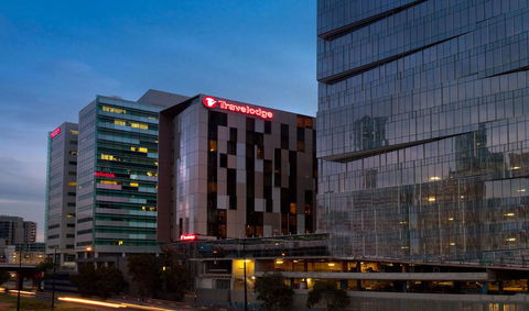 Travelodge Hotel Melbourne Docklands - St Kilda Accommodation 23