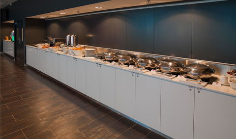 Travelodge Hotel Melbourne Docklands - St Kilda Accommodation 12