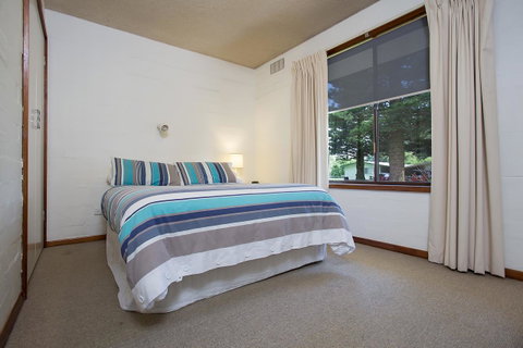 Eastern Beach Holiday Units - St Kilda Accommodation 5