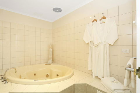 Quality Inn & Suites The Menzies - St Kilda Accommodation 35