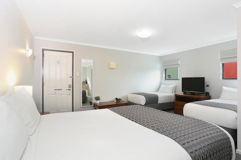 Quality Inn & Suites The Menzies - St Kilda Accommodation 15