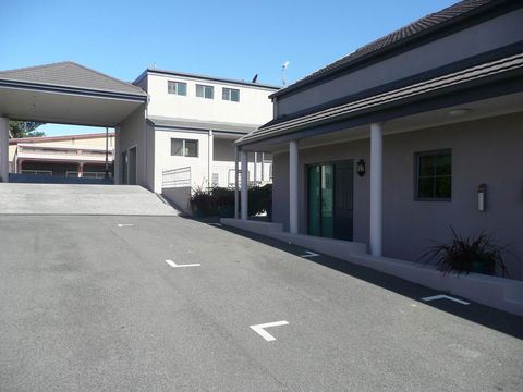Quality Inn & Suites The Menzies - St Kilda Accommodation 5