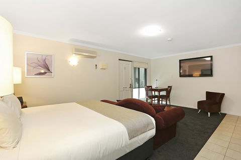 Quality Inn & Suites The Menzies - St Kilda Accommodation 38