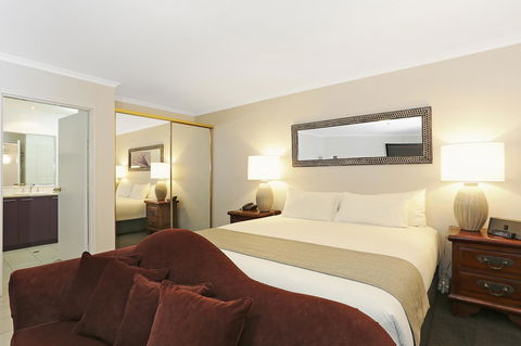 Quality Inn & Suites The Menzies - St Kilda Accommodation 36