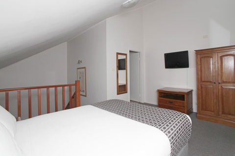 Quality Inn & Suites The Menzies - St Kilda Accommodation 24