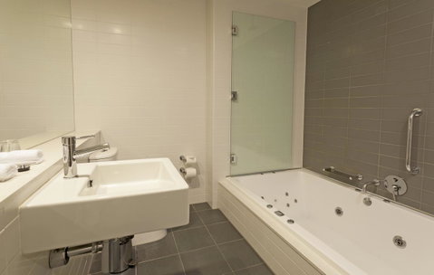 Causeway 353 Hotel - St Kilda Accommodation 9