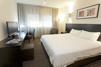 Causeway 353 Hotel with St Kilda Accommodation
