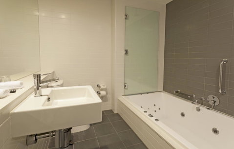 Causeway 353 Hotel - St Kilda Accommodation 29