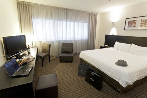 Causeway 353 Hotel - St Kilda Accommodation 24