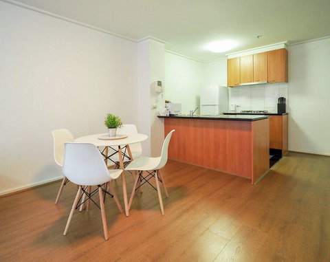 Premier Stays Melbourne - St Kilda Accommodation 11