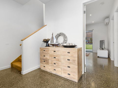 Aireys Ocean View - St Kilda Accommodation 11