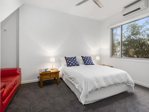 Aireys Ocean View - St Kilda Accommodation 8