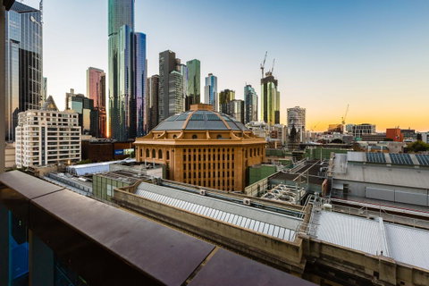 Auguste, Melbourne CBD Private Accommodation With Parking - St Kilda Accommodation 5
