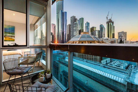 Auguste, Melbourne CBD Private Accommodation With Parking - St Kilda Accommodation 1