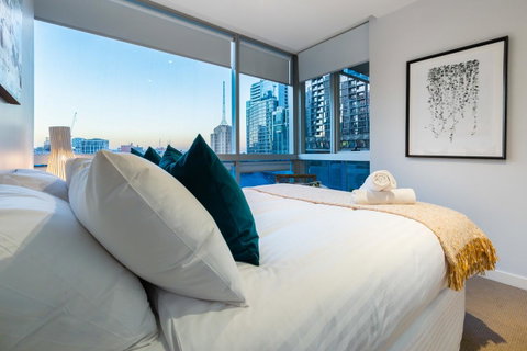 Auguste, Melbourne CBD Private Accommodation With Parking - St Kilda Accommodation 6