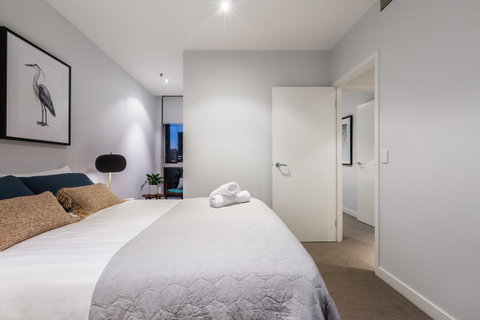 Auguste, Melbourne CBD Private Accommodation With Parking - St Kilda Accommodation 7
